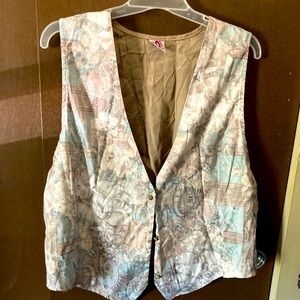 Flowered vest